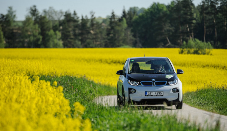 Úspěch na New Energies Rallye Český Krumlov byl s BMW i3 blízko. Zhatila ho jedna odbočka