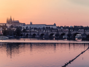 Na výši nájmů si stěžuje polovina Pražanů s nižší mzdou