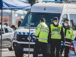 Policie se zabývá nahrávkou z internetu o zákazu vycházení v ČR