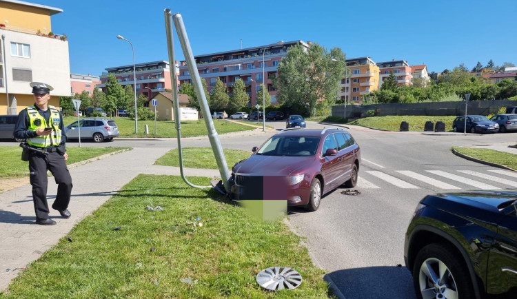 Policisté na jihu Moravy si počíhali na nepozorné řidiče. Vybírali pokuty za telefonování i alkohol