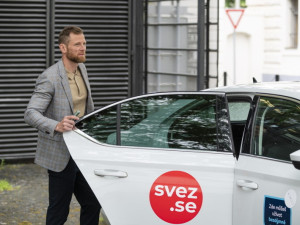 Svez.se: první taxislužba v České republice nabízí IQOS friendly vozy