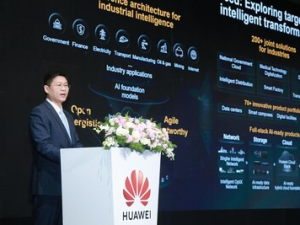 Na veletrhu Huawei GITEX 2024 vystoupil Li Peng, senior viceprezident a prezident pro prodej a služby v oblasti informačních a komunikačních technologií ve společnosti Huawei: Společně prosperujeme v inteligentní éře