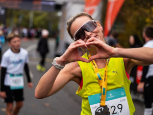 ČEZ RunTour je v cíli, nádhernou tečku za sezonou udělal vyprodaný závod u Brněnské přehrady