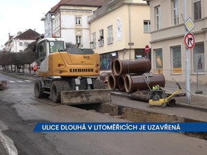 Ulice Dlouhá v Litoměřicích je ve spodní části uzavřena