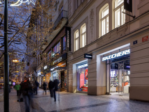 V Praze otevírá nový konceptuální obchod Skechers