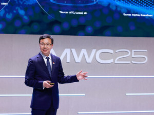 Yang Chaobin z Huawei: Síťové řešení AI-Centric Network pomůže operátorům využít možnosti AI