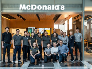 McDonald's otevřel restauraci na největším náměstí u nás